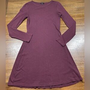 Aritzia Talula Size M Ribbed Burgundy Long Sleeve Mini Dress